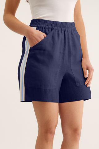 Tilly Short In Navy