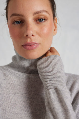 A Polo Bay Cashmere Sweater in Fly Ash