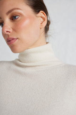 Opera Cashmere Polo Sweater in Cloud Dancer