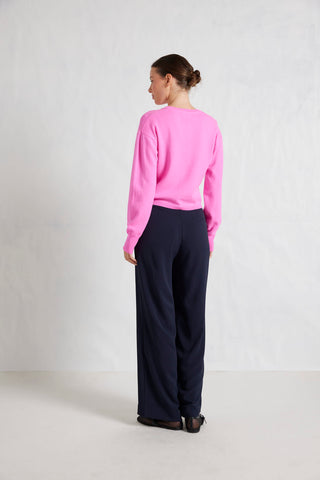 Sydney Cardi in Lipstick