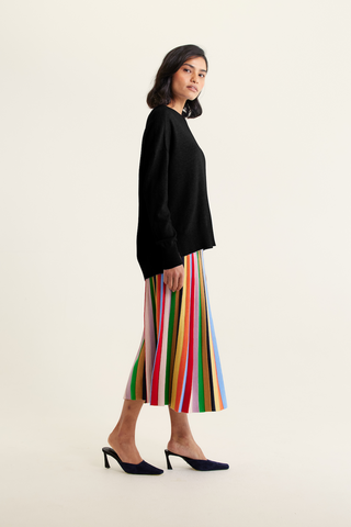 Iris Cashmere Crew Sweater In Black
