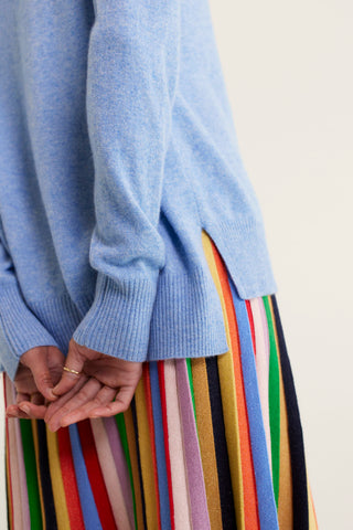 Iris Cashmere Crew Sweater In Hortensia