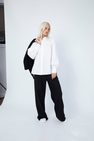 Alessandra Accessory Sardinia Sneaker in White