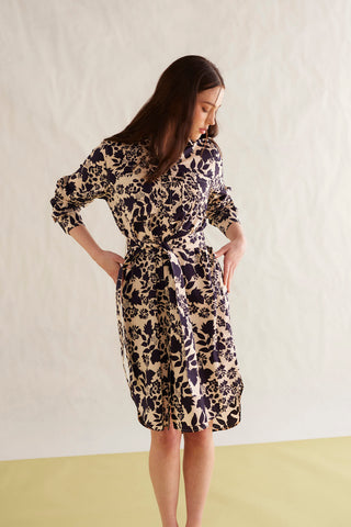 Shirtmaker Cotton Dress in Indigo Wallflower Print