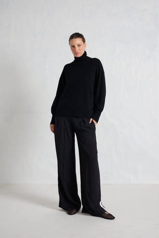 Opera Cashmere Polo Sweater in Black