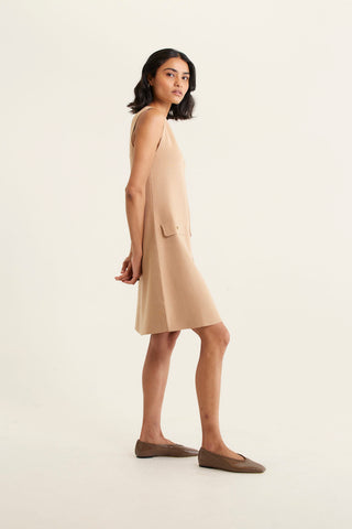 Rochelle Crepe Knit Dress In Tan