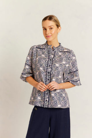 Lia Linen Shirt in Navy Raya Print