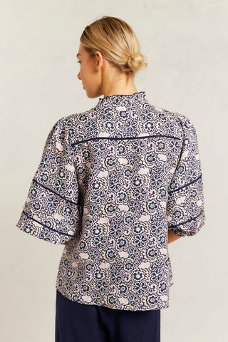 Lia Linen Shirt in Navy Raya Print