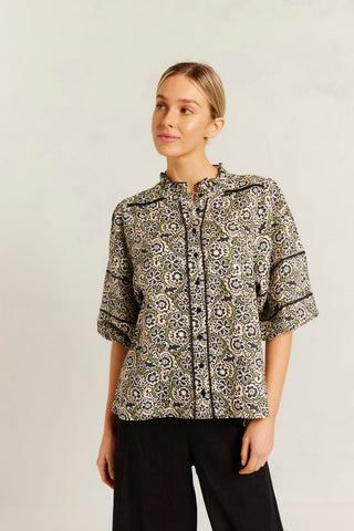 Lia Linen Shirt in Black Raya Print