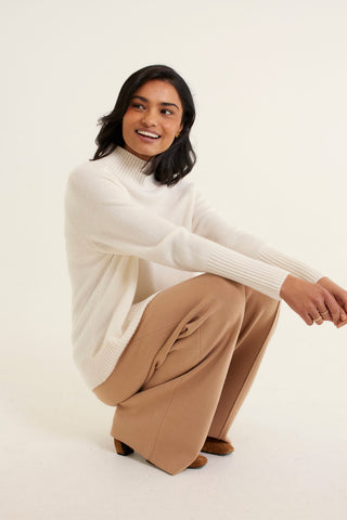 Fifi Cashmere Polo Sweater In Cloud Dancer