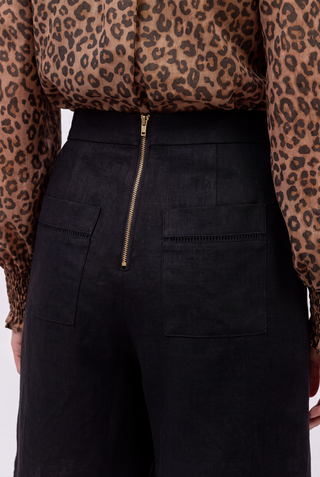 Bermuda Short In Black