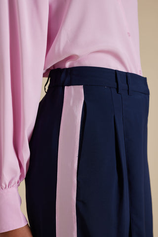 Alissa Pant in Navy/Pink