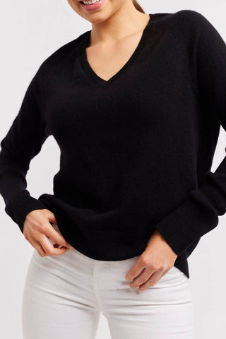Alessandra Sweater Fifi V Cashmere Sweater in Black