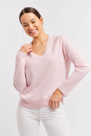 Alessandra Sweater Fifi V Cashmere Sweater in Rosebud