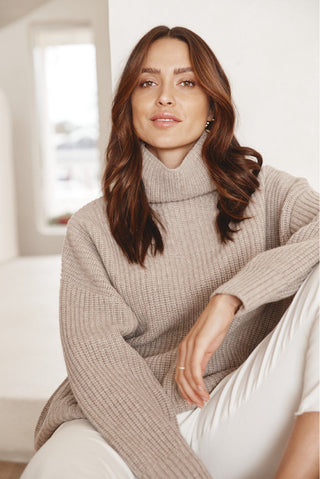 Alessandra Cashmere Sweater Gwen Sweater in Mojave
