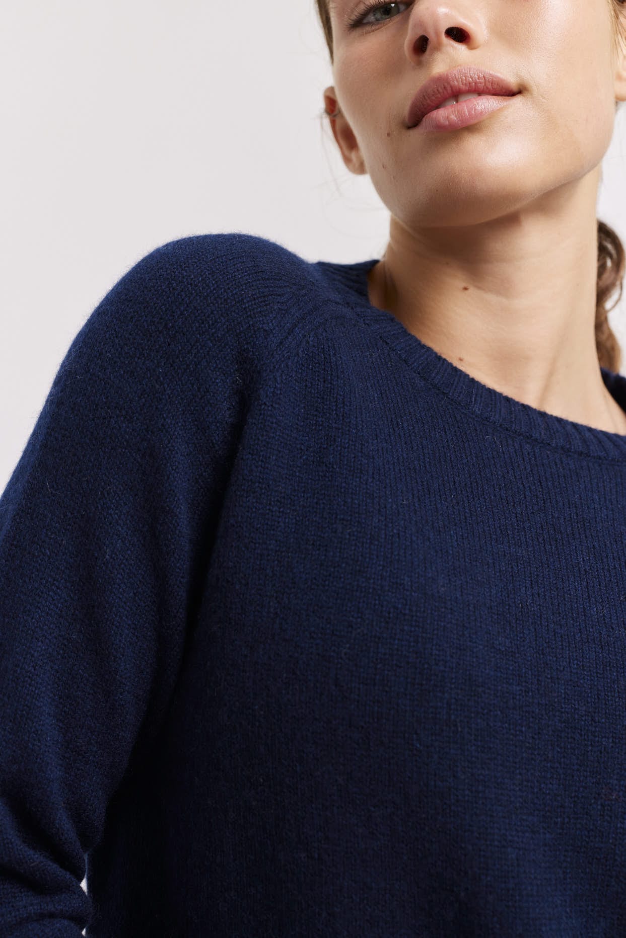 Alessandra Fifi Crew Cashmere Sweater in Navy Blue